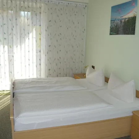 Gasthof-pension Fraenkische Schweiz Мини-отель Обертрубах